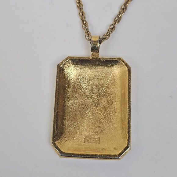 Vintage Modernist White Enamel Gold Tone Signed Crown Trifari Pendant Necklace - Picture 6 of 15